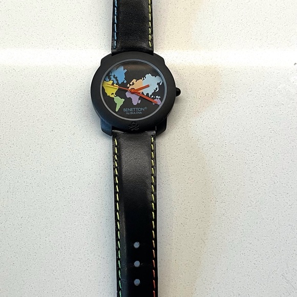 Benetton by bulova world map watch - Picture 2 of 4